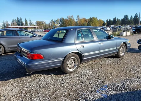 1997 Mercury Grand Marquis Ls z USA, uszkodzony, nr VIN 2MELM75W0VX636397